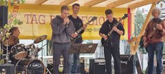 Crazy Rocks beim  Tag der Regionen zum Klingen
